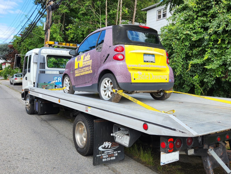 Castle-Auto-and-Towing-Chappaqua-New-York-Flatbed-Towing-Passenger-Car Castle Auto And Towing Chappaqua New York Flatbed Tow Truck Towing Passenger Car